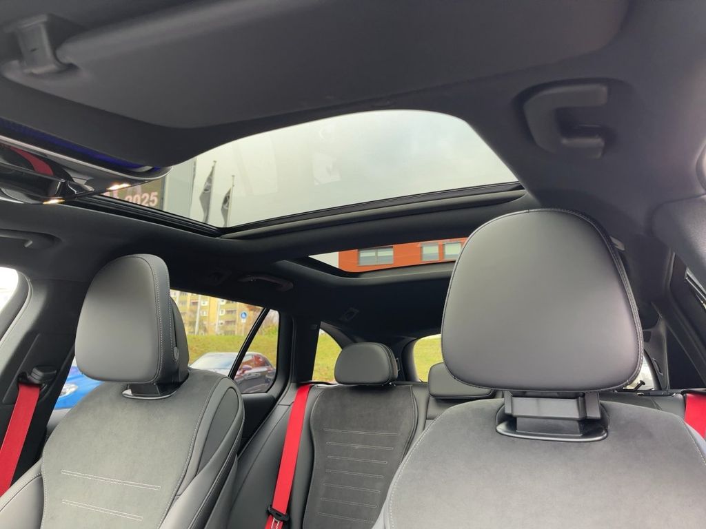 Mercedes-Benz C 300 2025