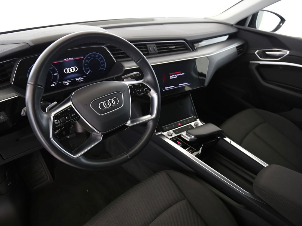 Audi e-tron 2022