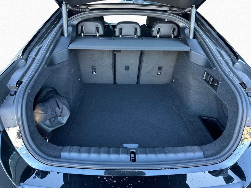 BMW i4 2025
