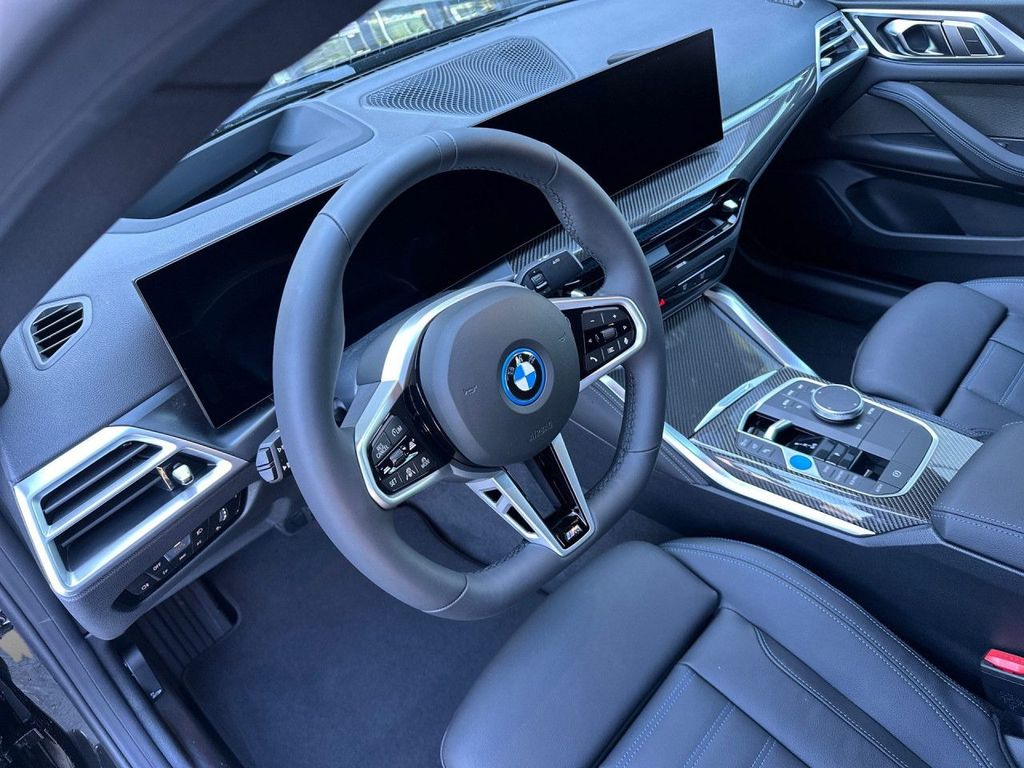 BMW i4 2025