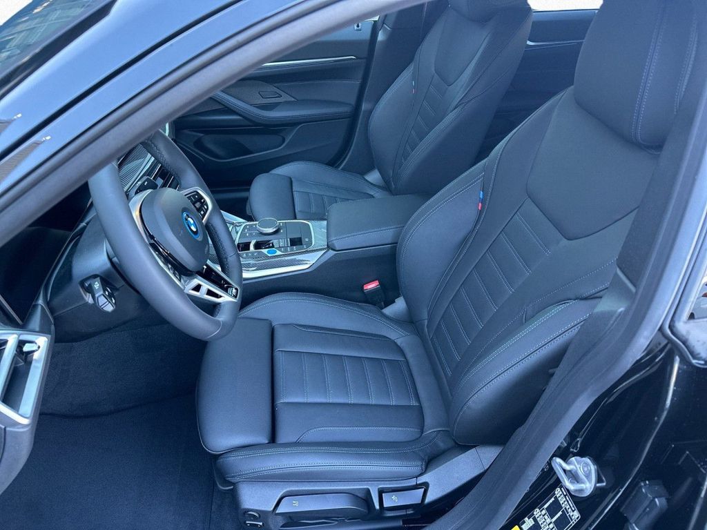 BMW i4 2025