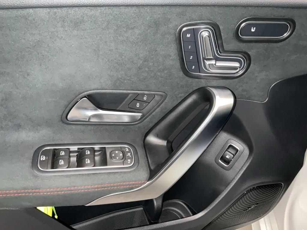 Mercedes-Benz A 250 2024