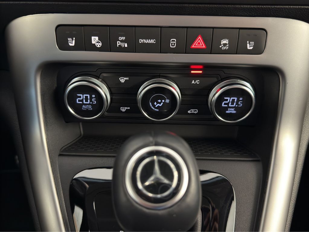 Mercedes-Benz EQT 2023