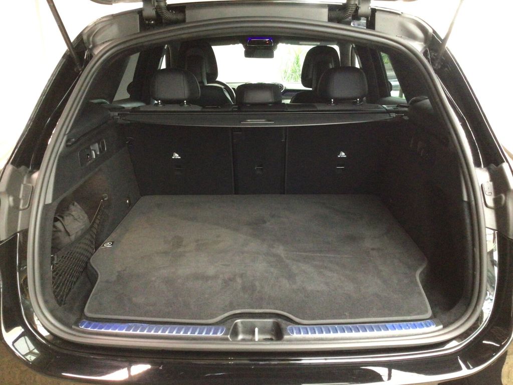 Mercedes-Benz GLC 300 2024