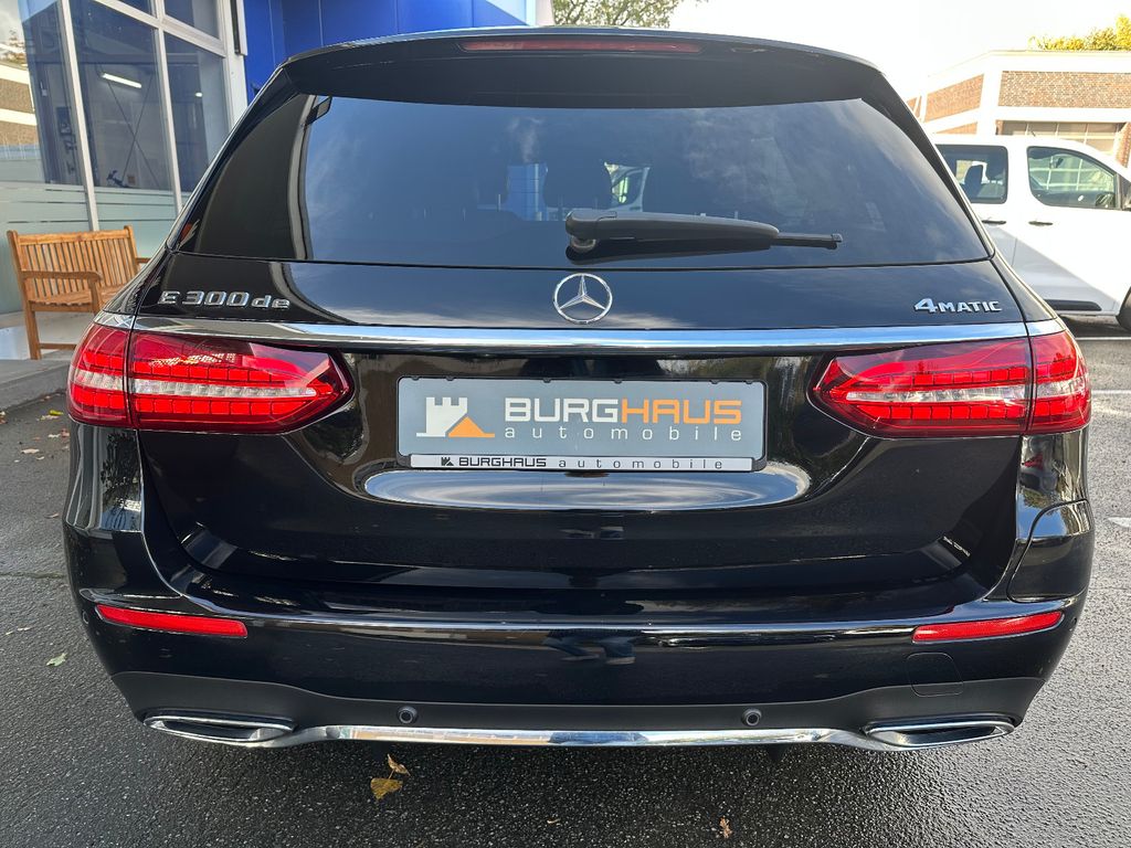 Mercedes-Benz E 300 2022