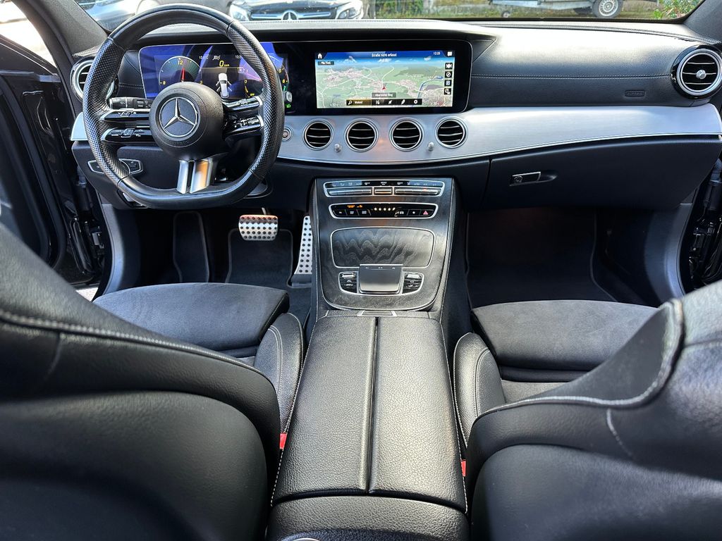 Mercedes-Benz E 300 2022