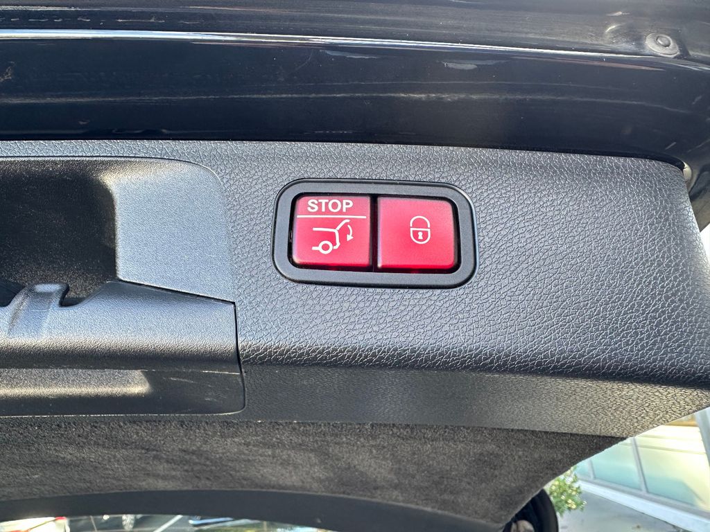 Mercedes-Benz E 300 2022