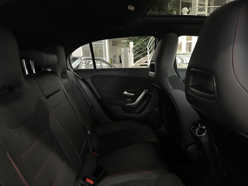 Mercedes-Benz A 250 2024