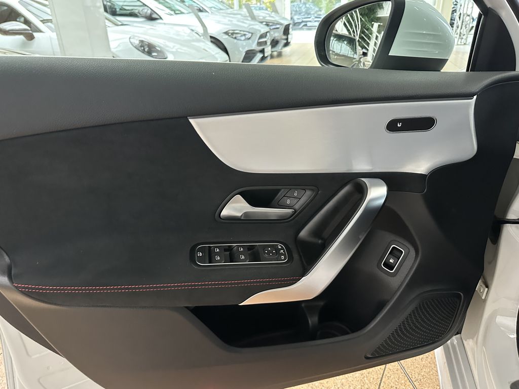 Mercedes-Benz A 250 2024