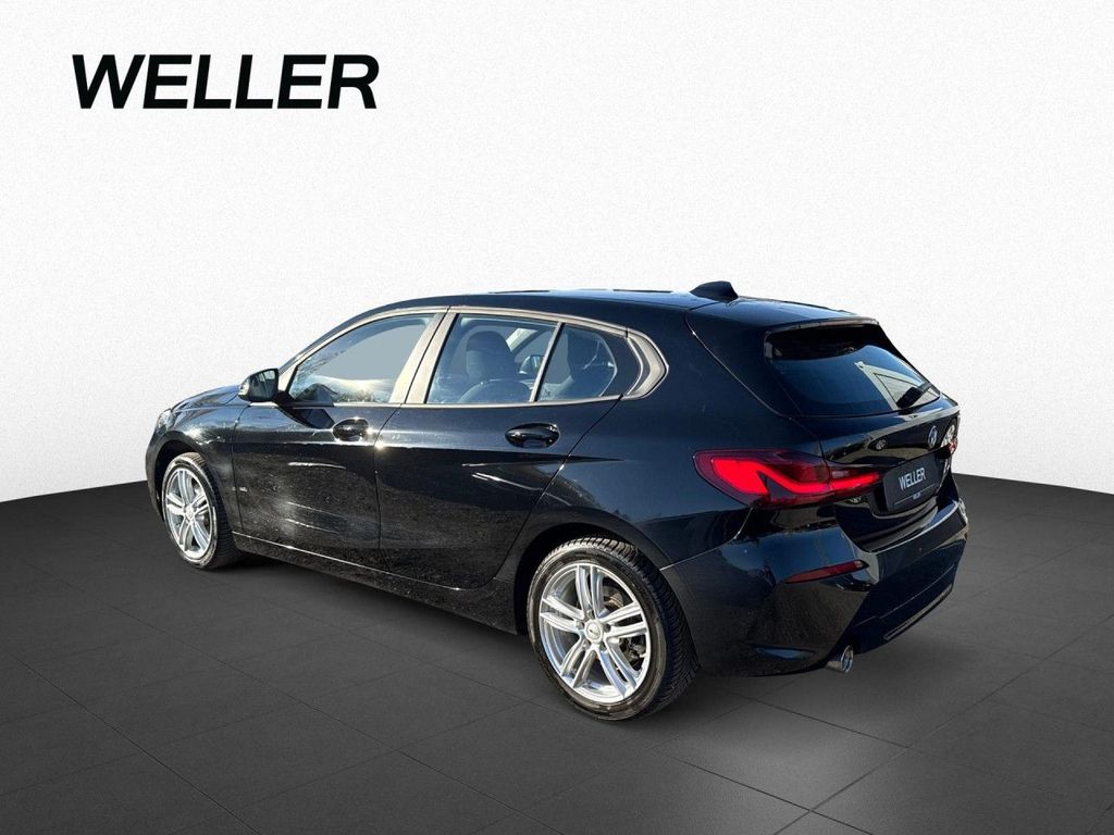 BMW 118 2022