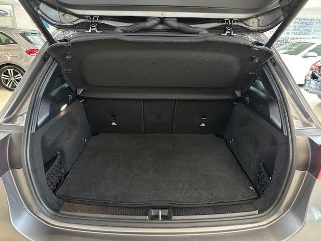 Mercedes-Benz B 200 2024