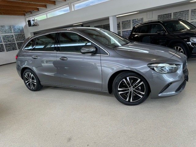 Mercedes-Benz B 200 2024