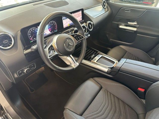 Mercedes-Benz B 200 2024