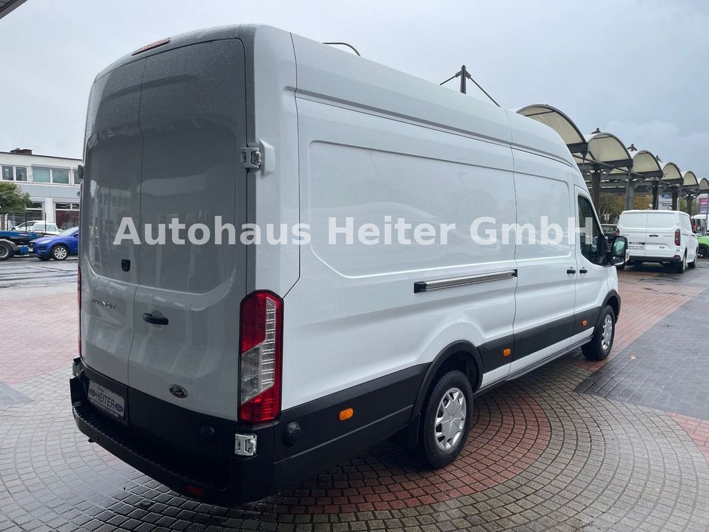 Ford Transit 2024