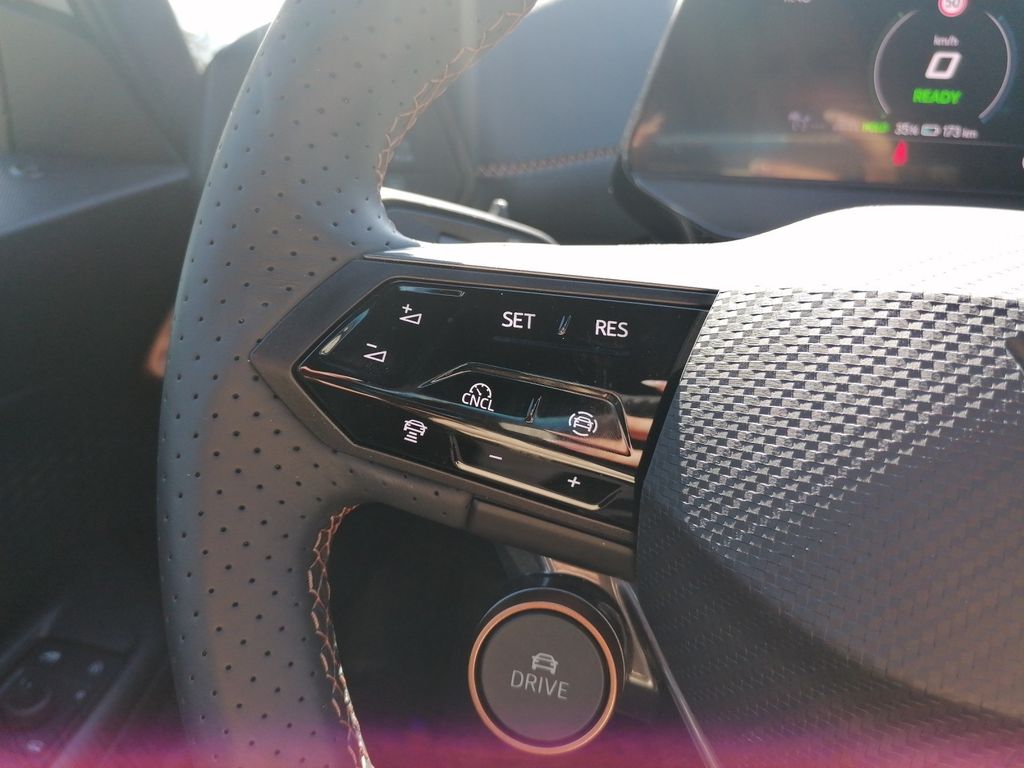 Cupra Born 2025