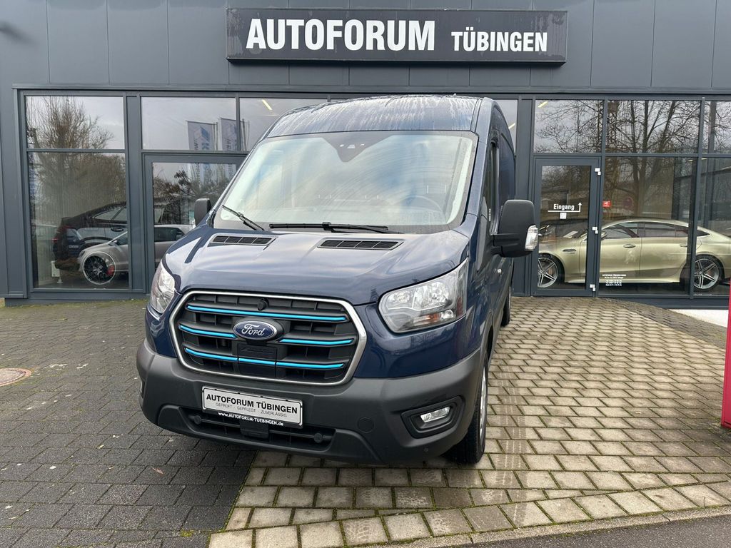 Ford Transit 2023