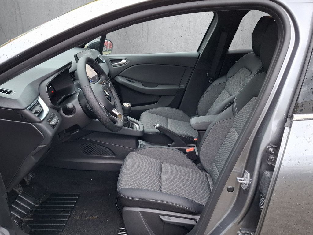 Mitsubishi Colt 2025