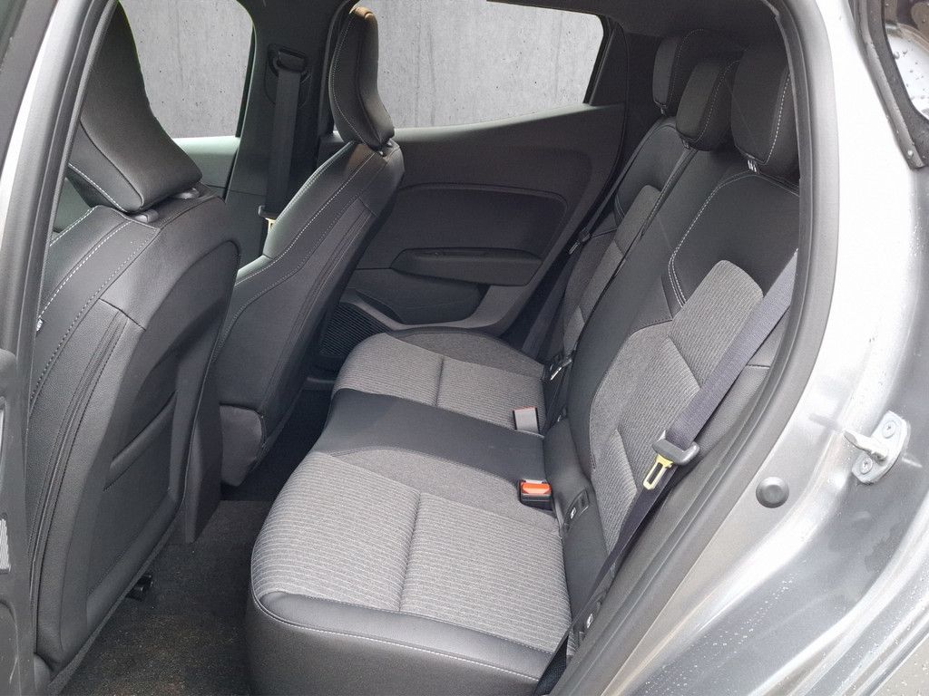 Mitsubishi Colt 2025