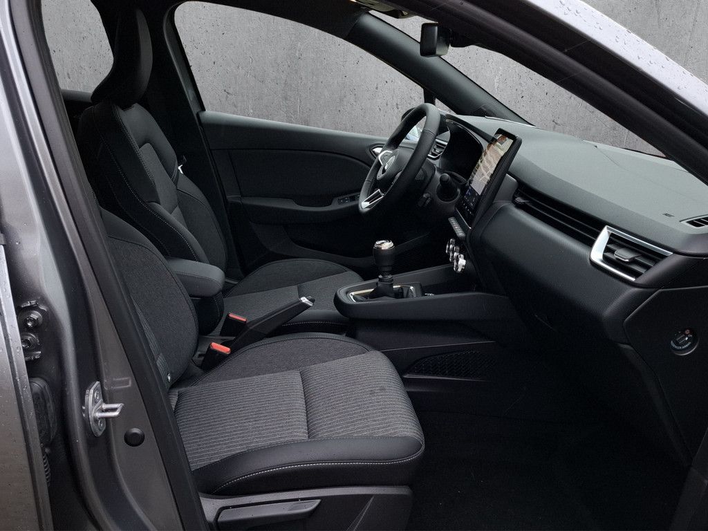 Mitsubishi Colt 2025