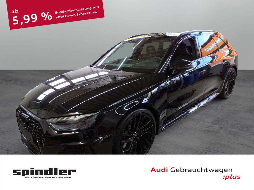 Audi RS4 2021