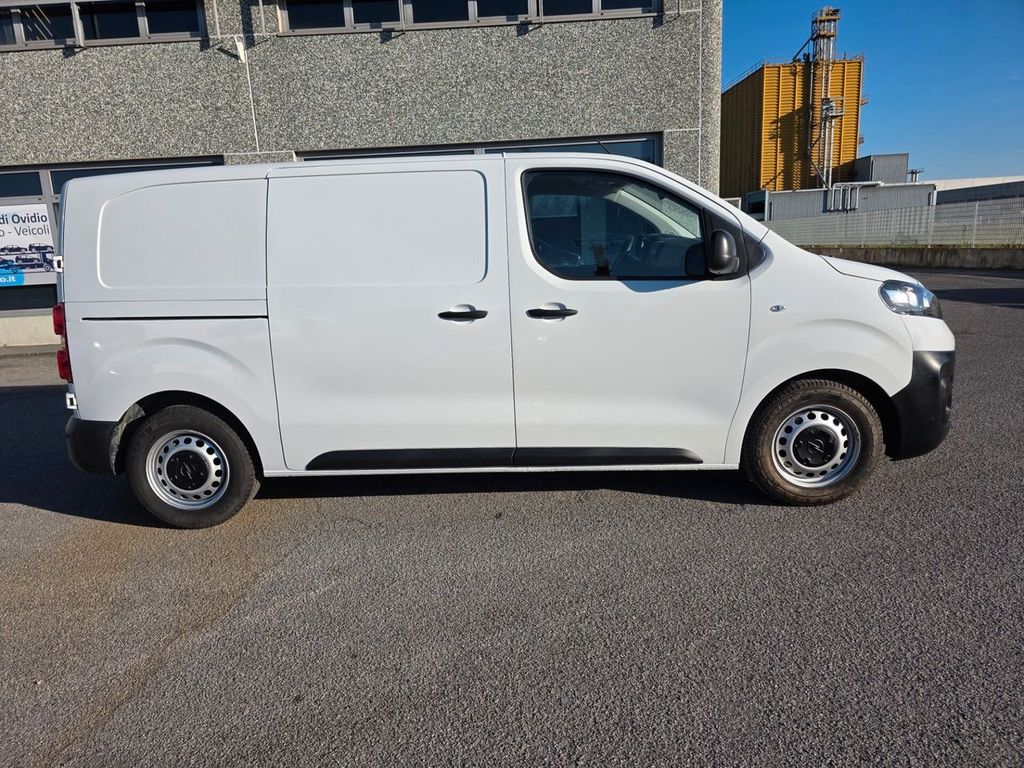 Opel Vivaro 2023