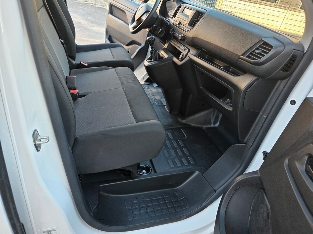 Opel Vivaro 2023