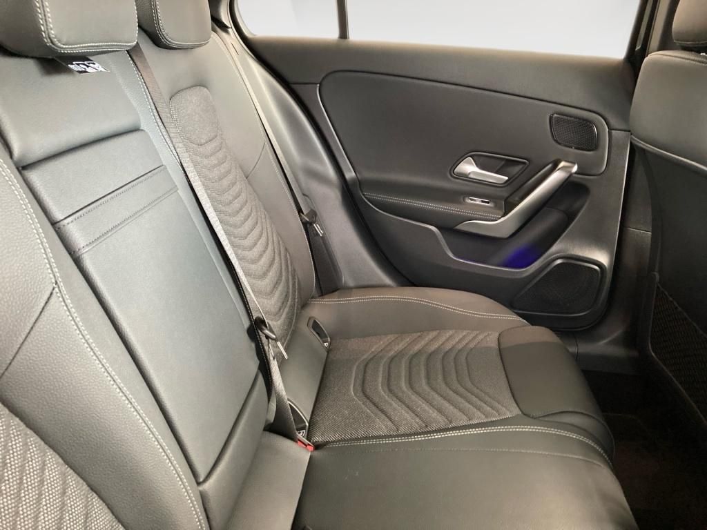 Mercedes-Benz A 180 2025