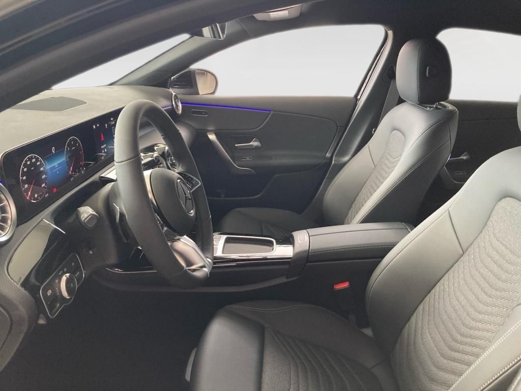Mercedes-Benz A 180 2025