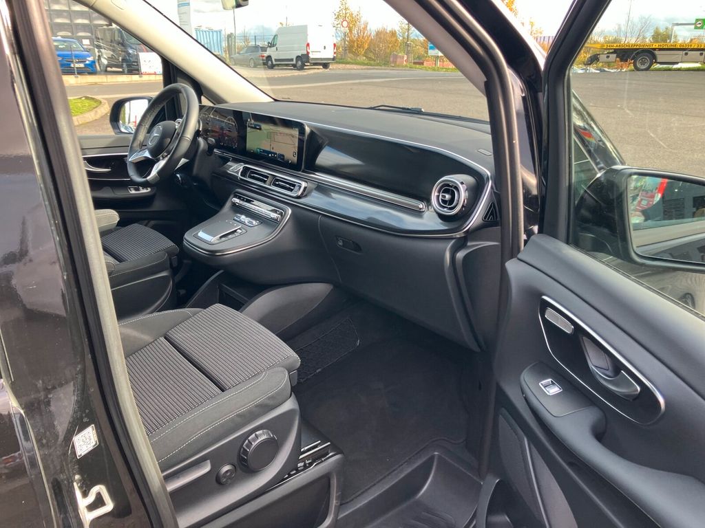Mercedes-Benz V 220 2024