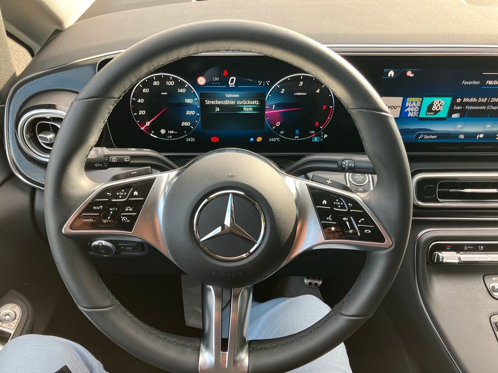 Mercedes-Benz V 220 2024