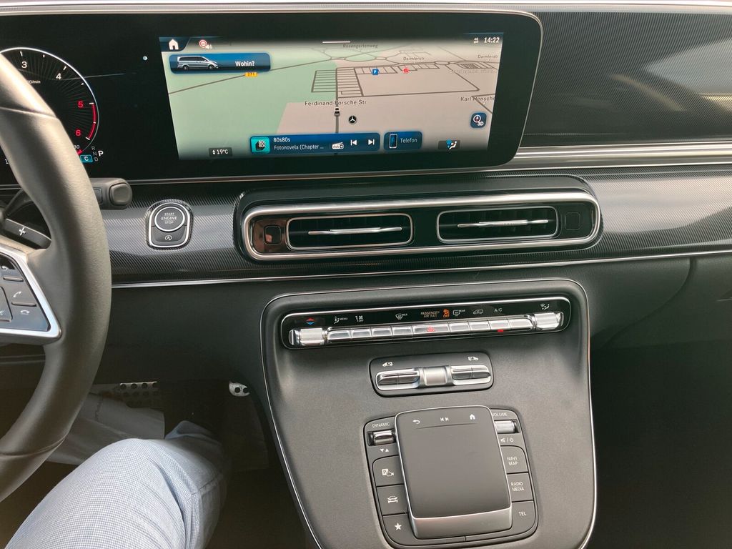 Mercedes-Benz V 220 2024