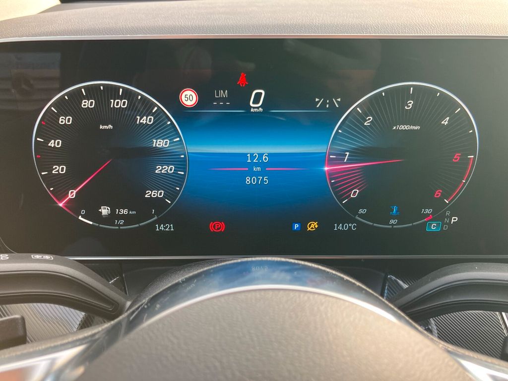 Mercedes-Benz V 220 2024