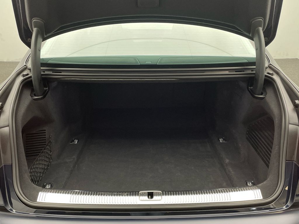Audi A8 2023