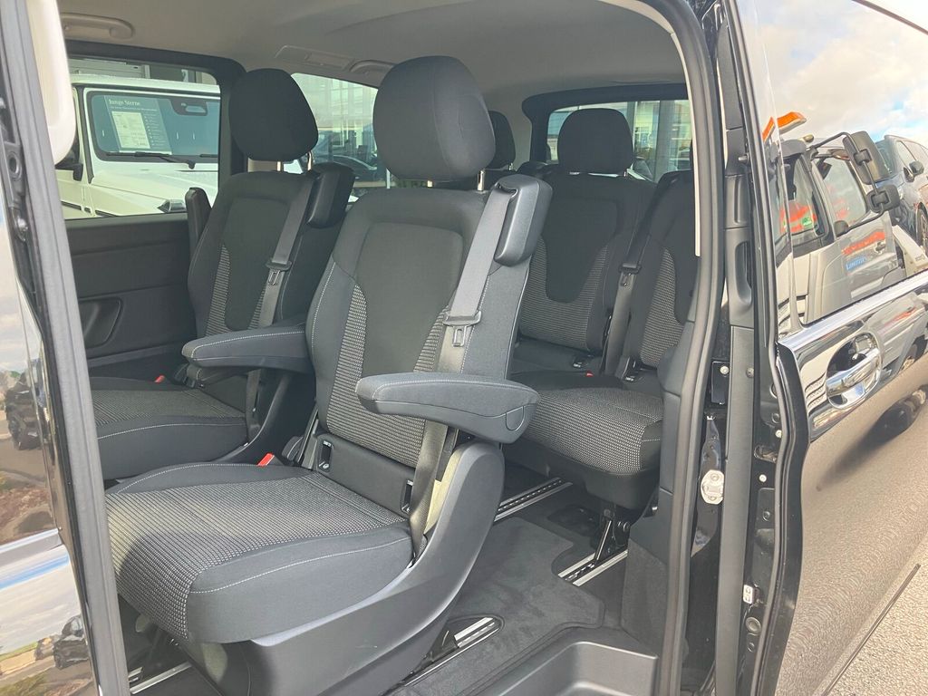 Mercedes-Benz V 220 2024
