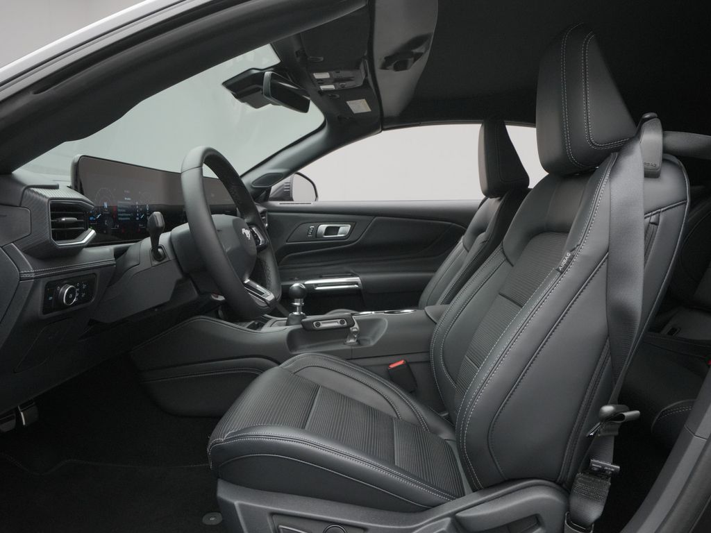 Ford Mustang 2025
