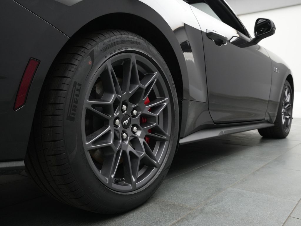 Ford Mustang 2025