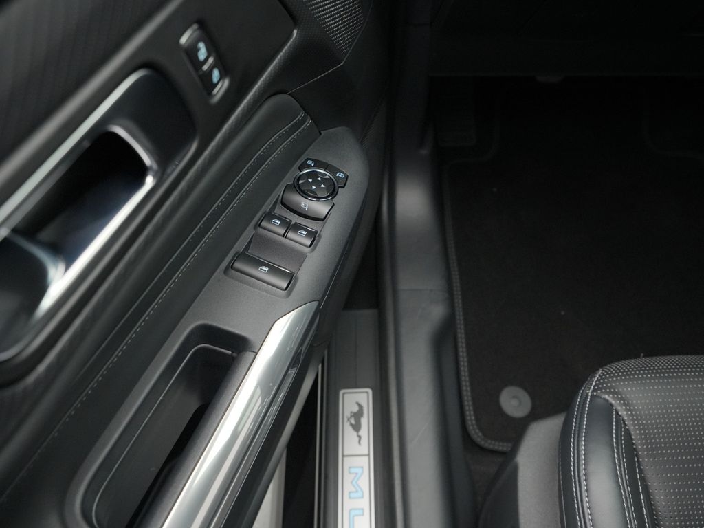Ford Mustang 2025