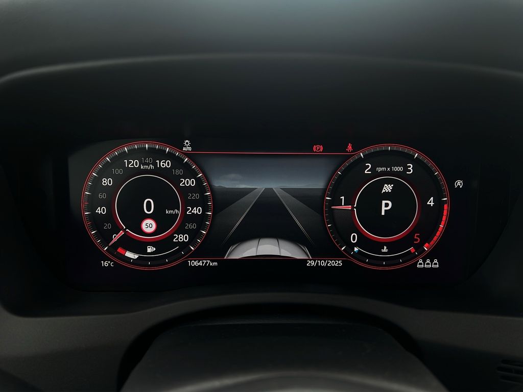 Jaguar XE 2022