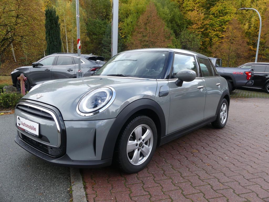 MINI ONE 2022