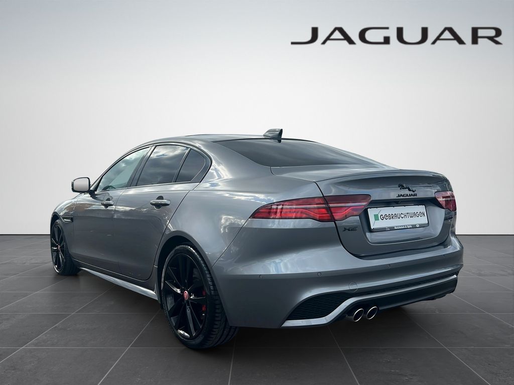 Jaguar XE 2022
