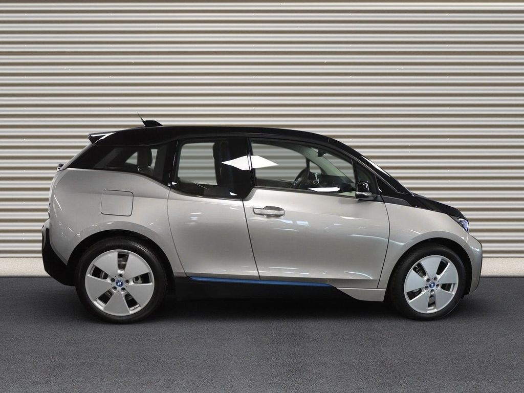 BMW i3 2022