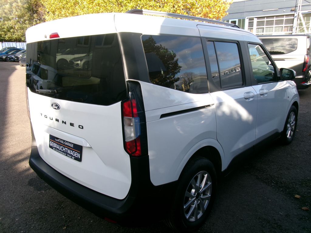 Ford Tourneo Courier 2024