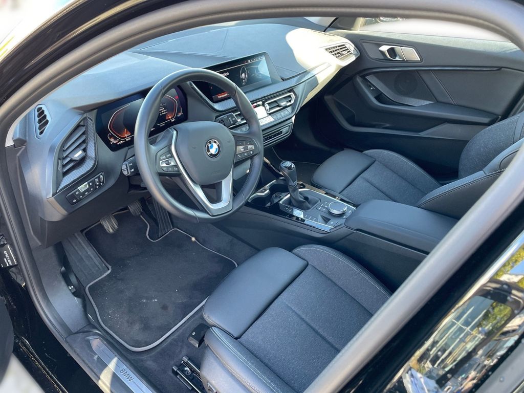 BMW 118 2022