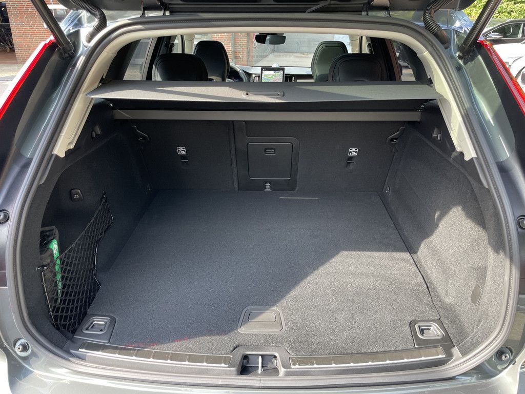 Volvo XC60 2025