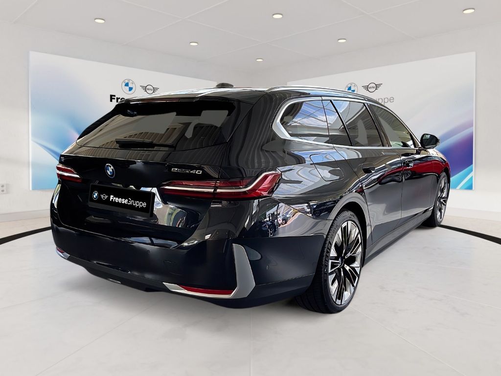 BMW i5 2025
