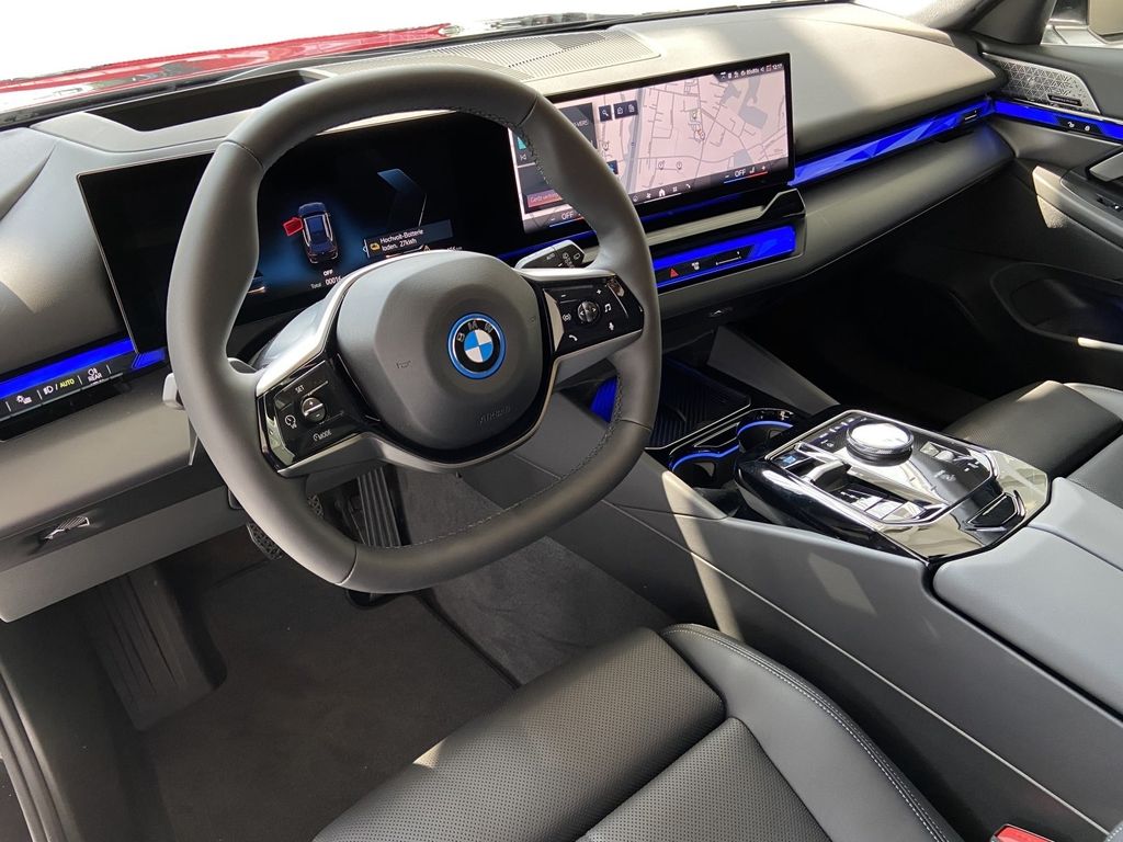 BMW i5 2025