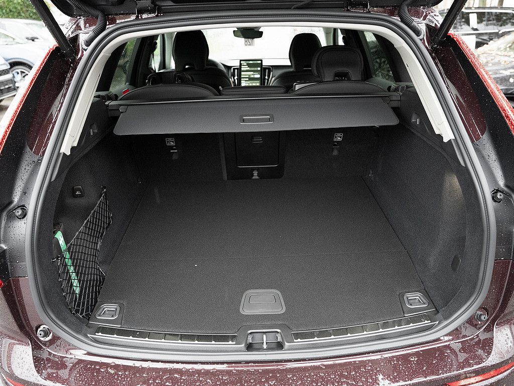 Volvo XC60 2025