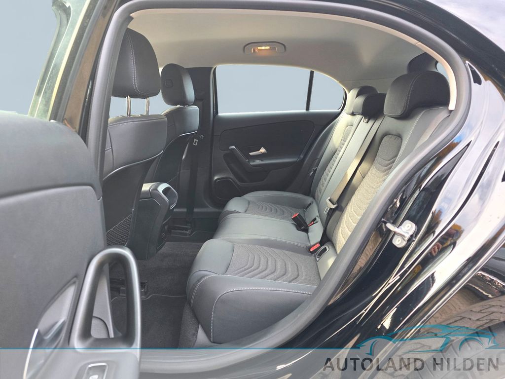 Mercedes-Benz A 180 2023