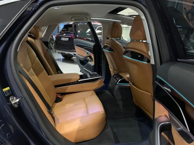 Audi A8 2022