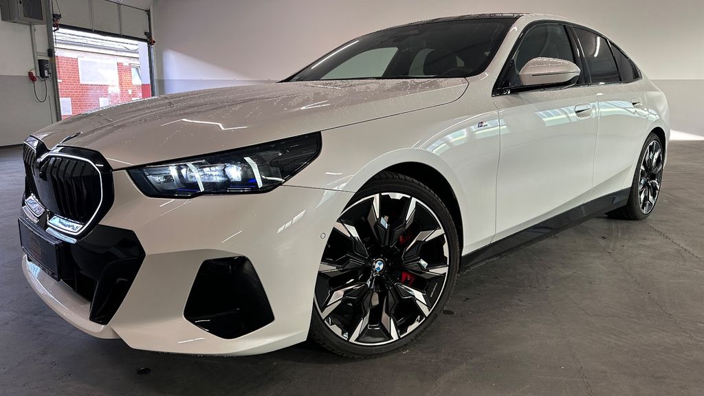 BMW 540 2025